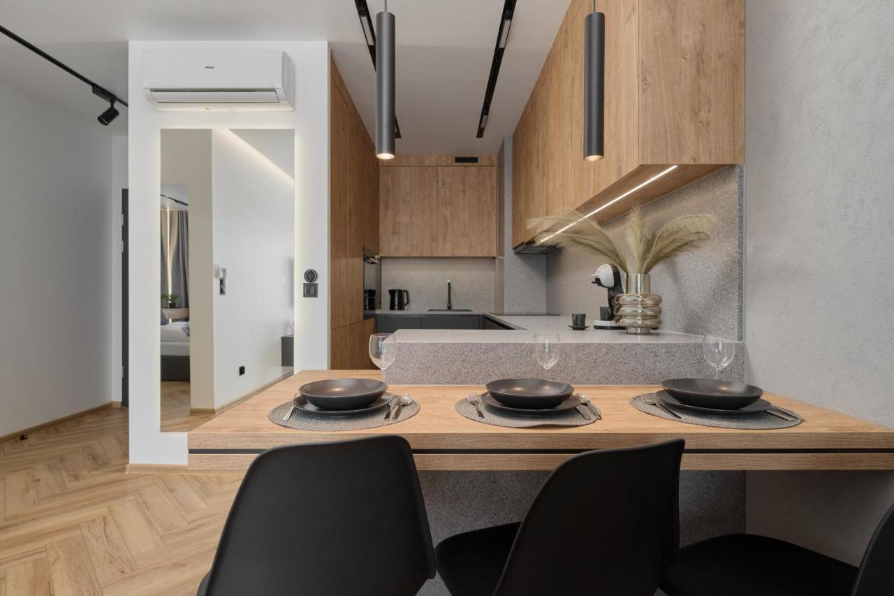 Exclusive Apartment With Balcony & Parking Wroclaw By Renters Prestige Exteriér fotografie