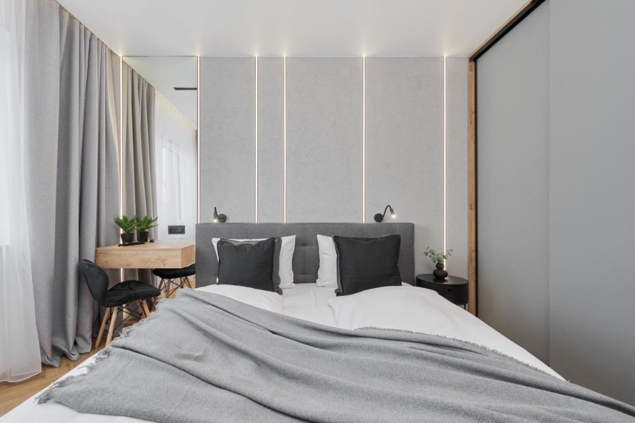 Exclusive Apartment With Balcony & Parking Wroclaw By Renters Prestige Exteriér fotografie